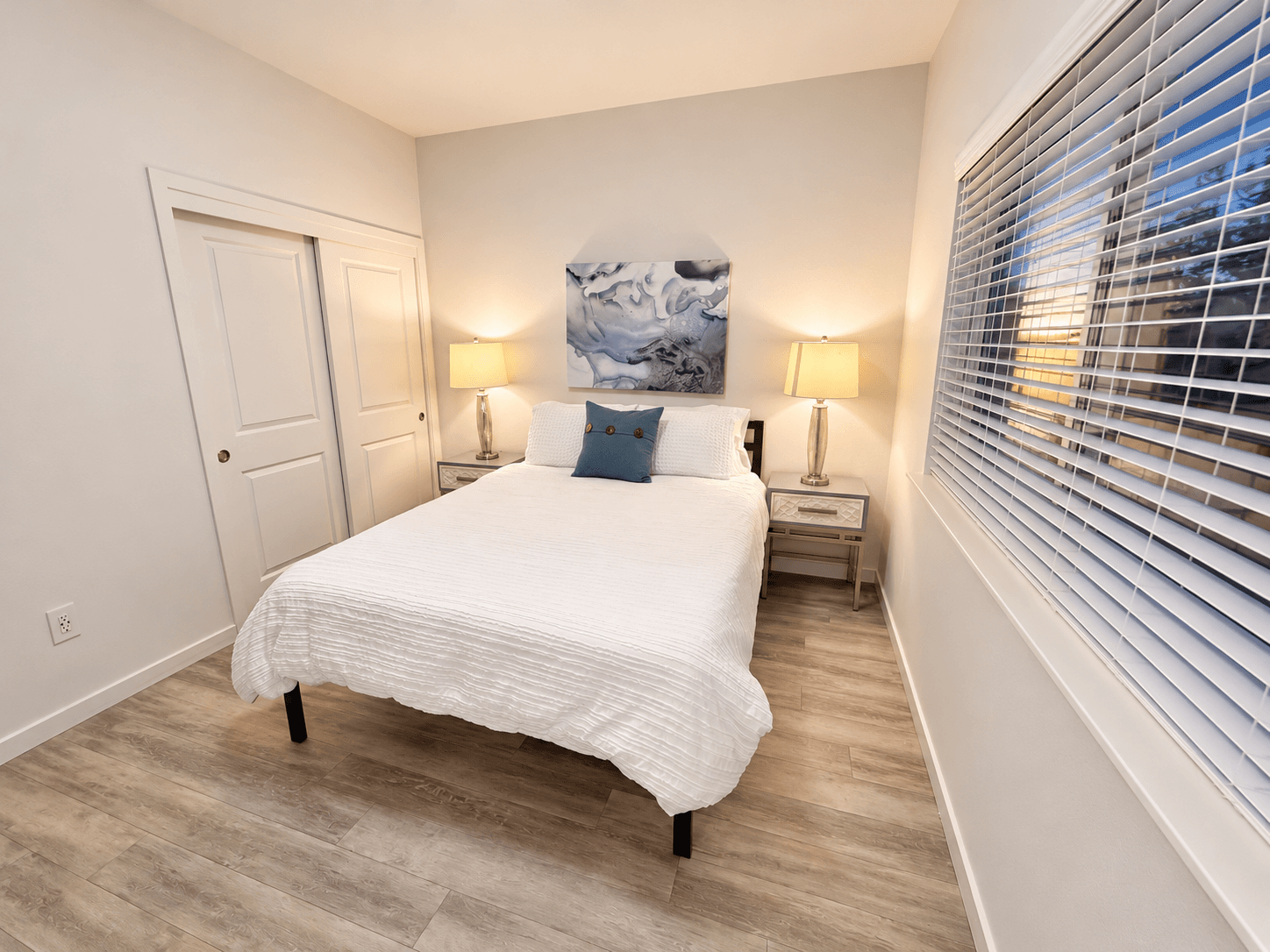 Chardonnay Suite second queen bedroom